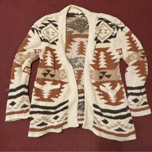 New In Geometric Print Fuzzy Cardigan L